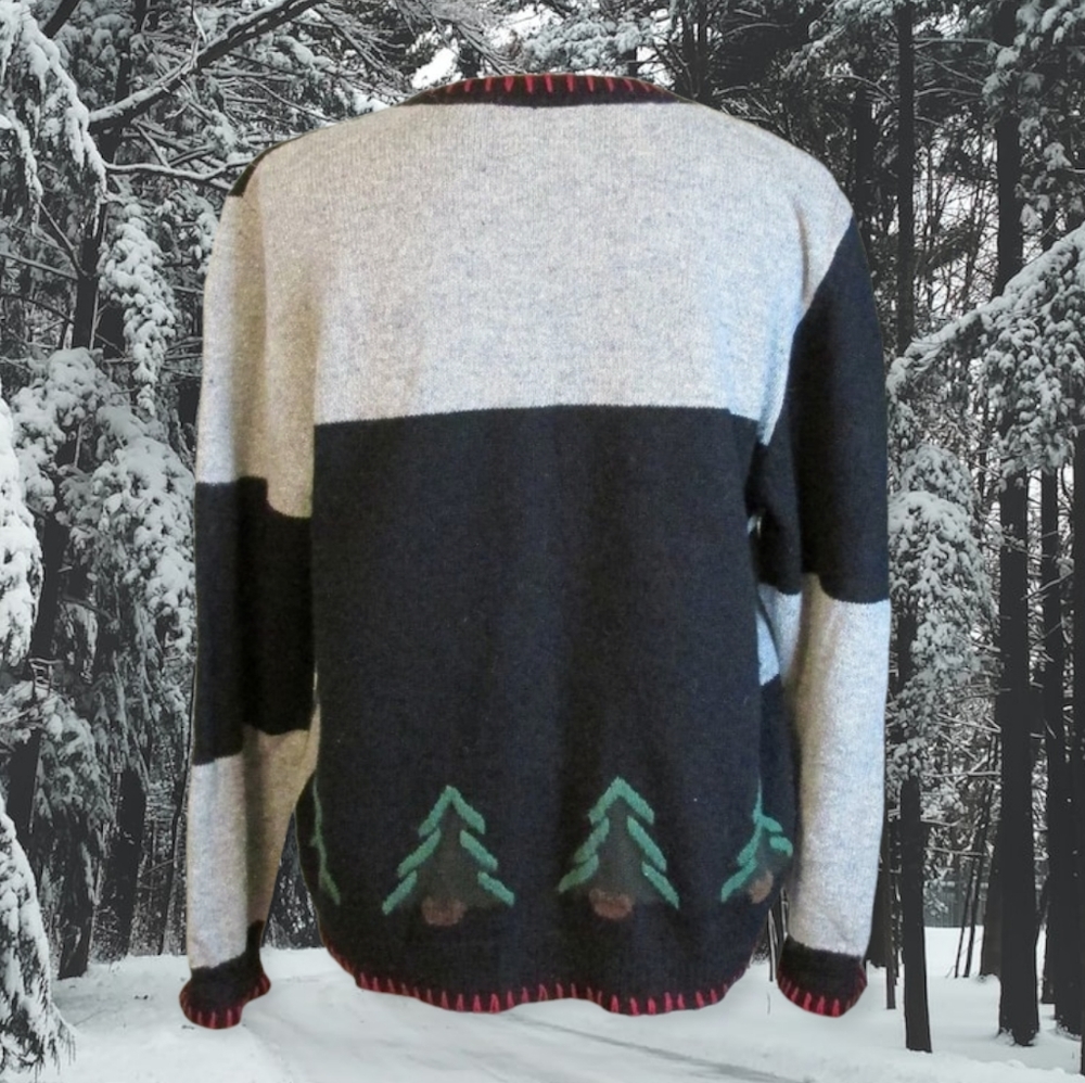 Rustic Forrest Motif Cardigan - Picture 4 of 5